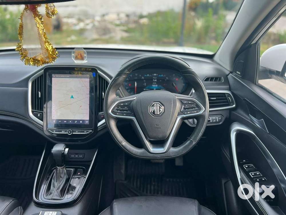 Mg Hector Sharp Dct Top Model