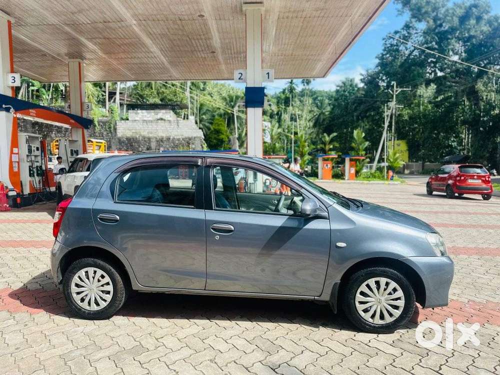 Toyota Etios Liva G, 2013, Petrol
