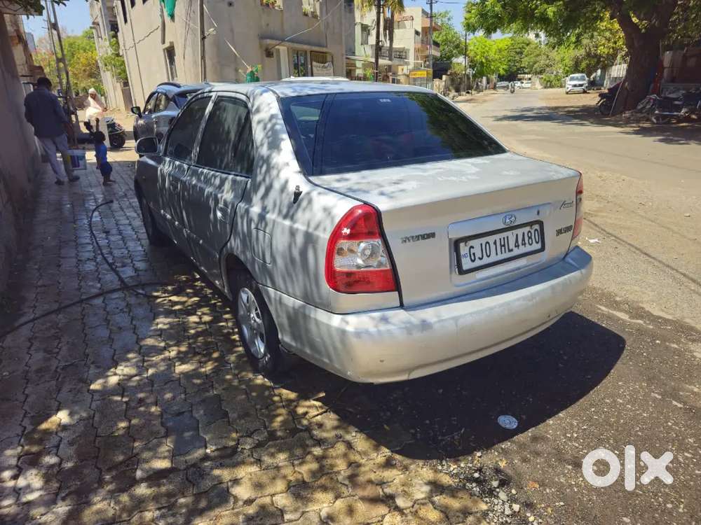 Hyundai Accent Cng