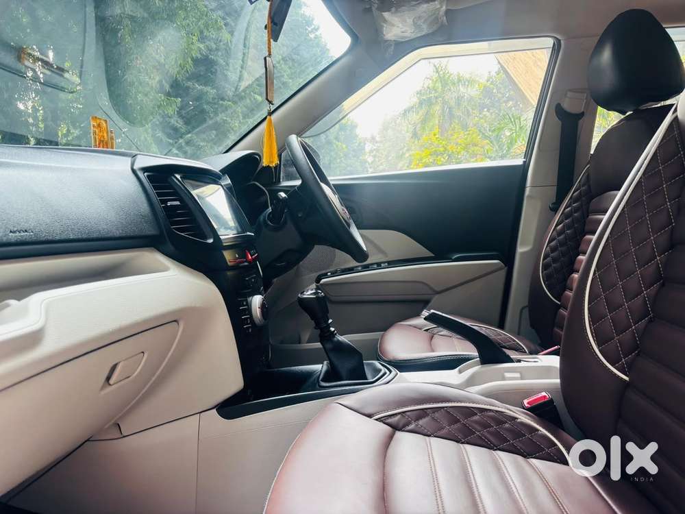 Xuv300 W6 Diesel  1st Owner  Insurance Till Oct 2026