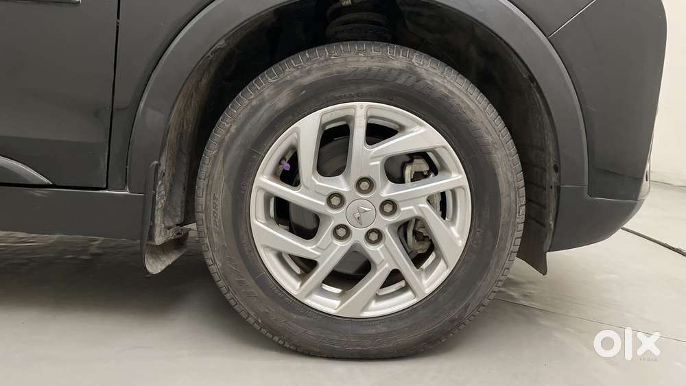 Mahindra Xuv300 W8 Amt Optional Diesel, 2022, Petrol
