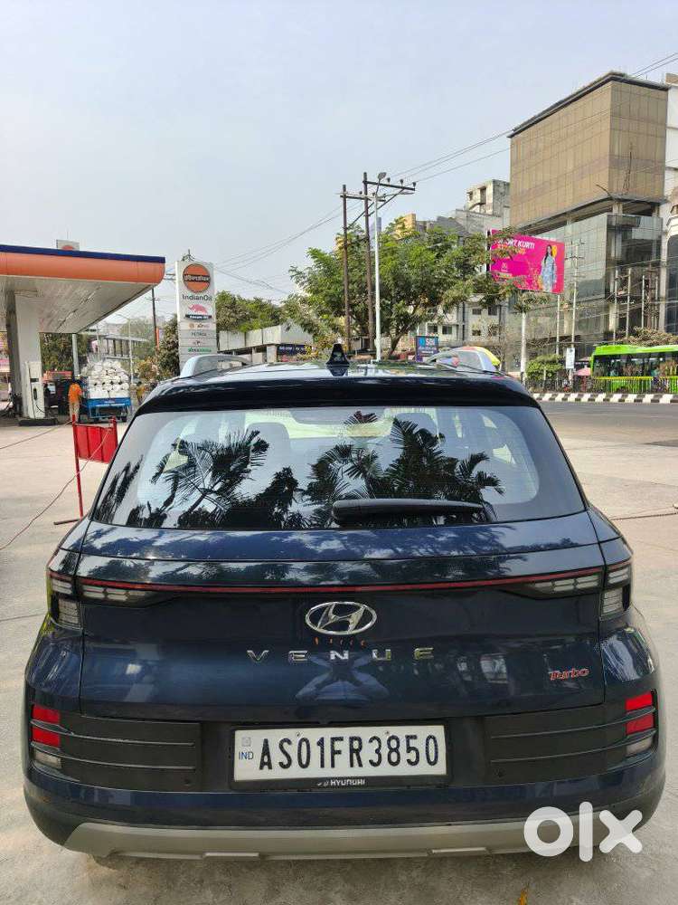 Hyundai Venue 1.0 S (o) Turbo Dct, 2023, Petrol