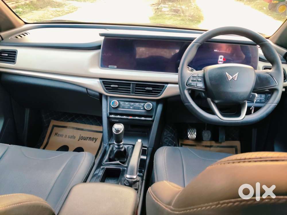 Mahindra Xuv700 2.2 Ax 5 Diesel Mt Str, 2022, Diesel