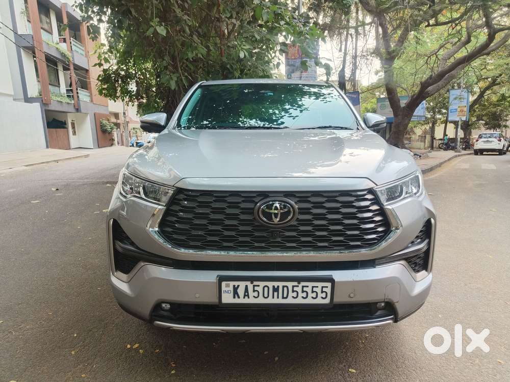 Toyota Innova Hycross 2.0 Zx Hybrid 7 Str, 2024, Petrol