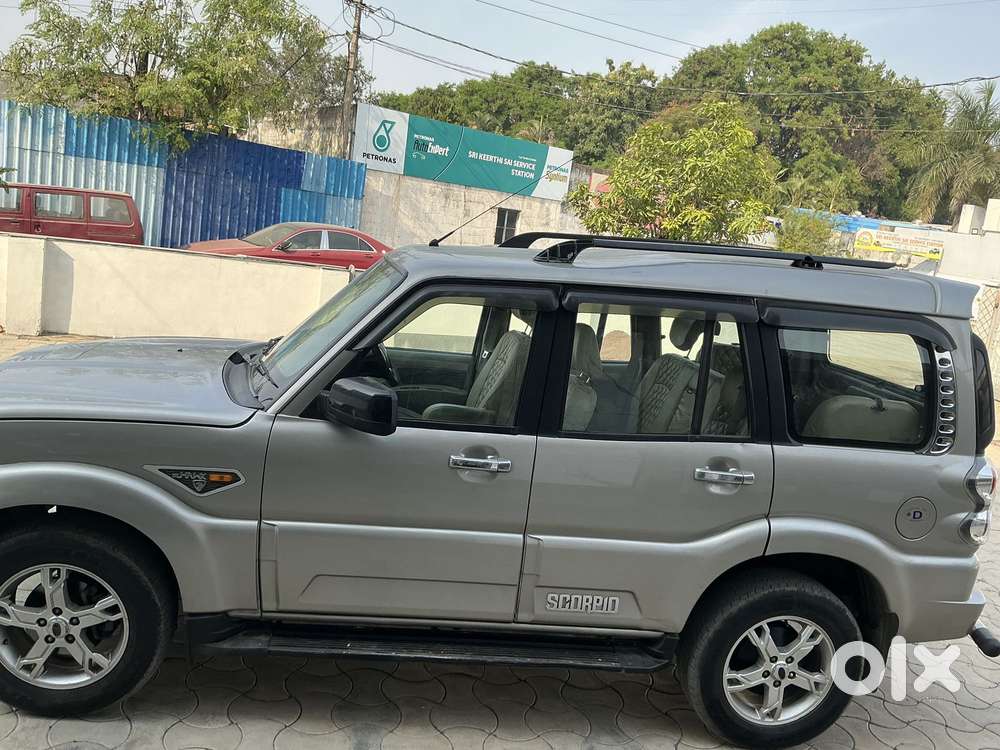 Mahindra Scorpio S10, 2015, Diesel