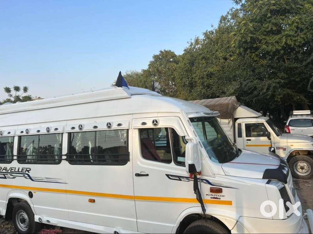 Force Motors Tempo Traveller 2022