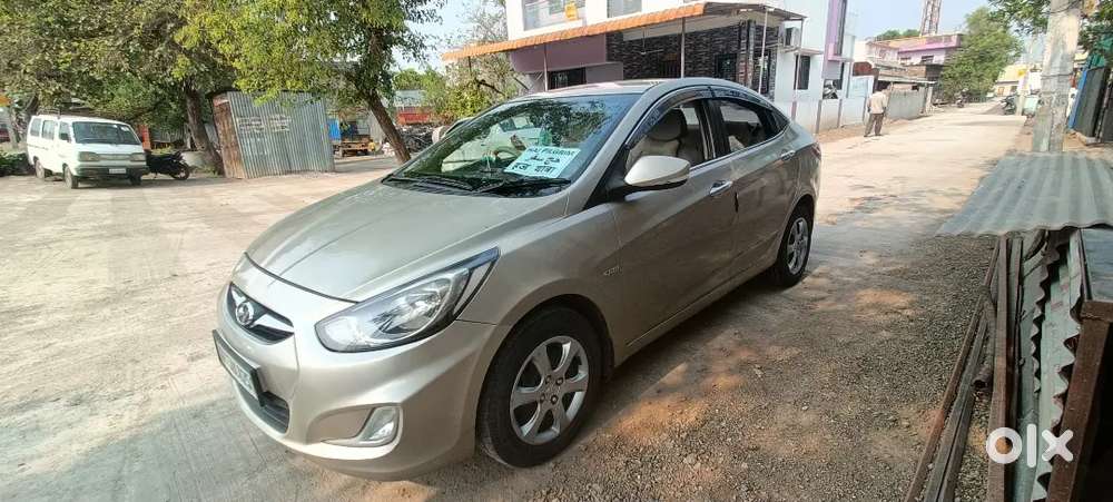 Hyundai Fluidic Verna 2011 Model