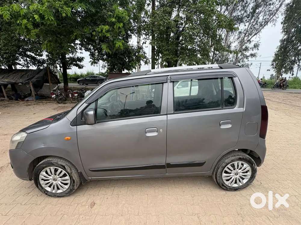 Good Condition 
Maruti Suzuki Wagon R 2012 Vxi
Cng Plus Petrol Cng Pas