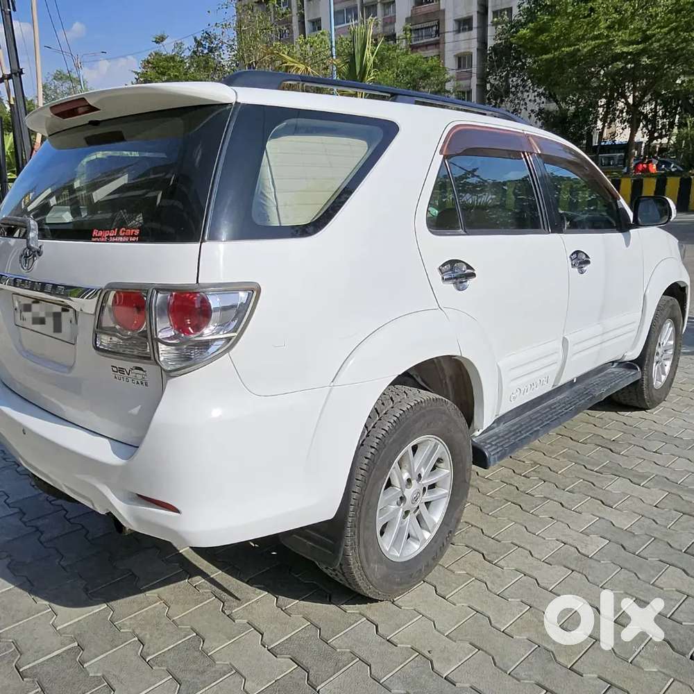Toyota Fortuner 2012 Model 1 Lakh Running Only