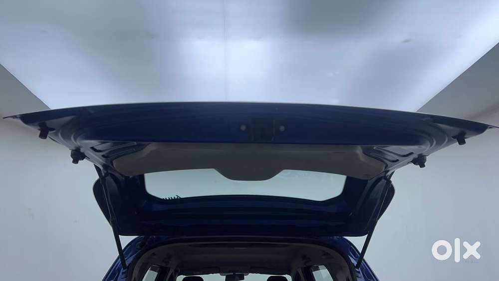 Renault Triber Rxt, 2021, Petrol