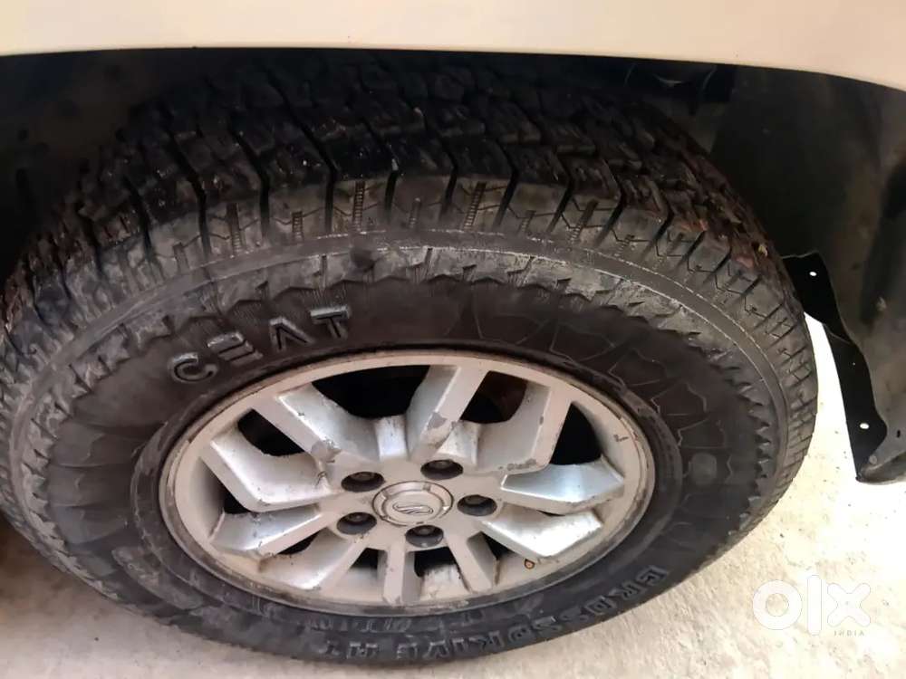 Mahindra Tuv 300 2016