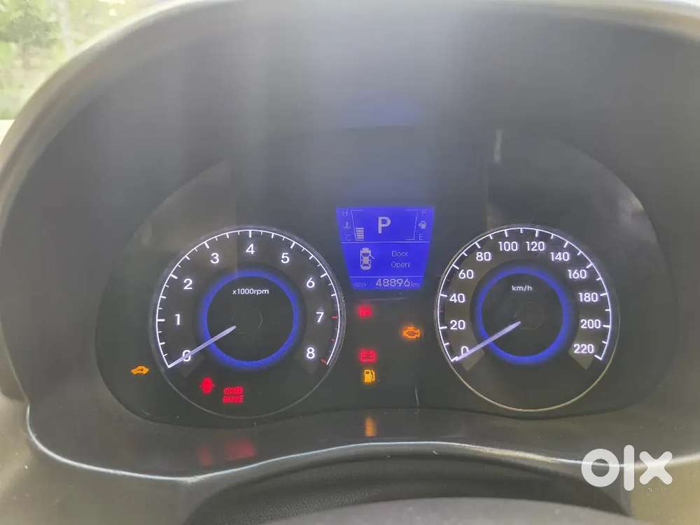 Hyundai Fluidic Verna Automatic 2011 Petrol 48000 Km Driven