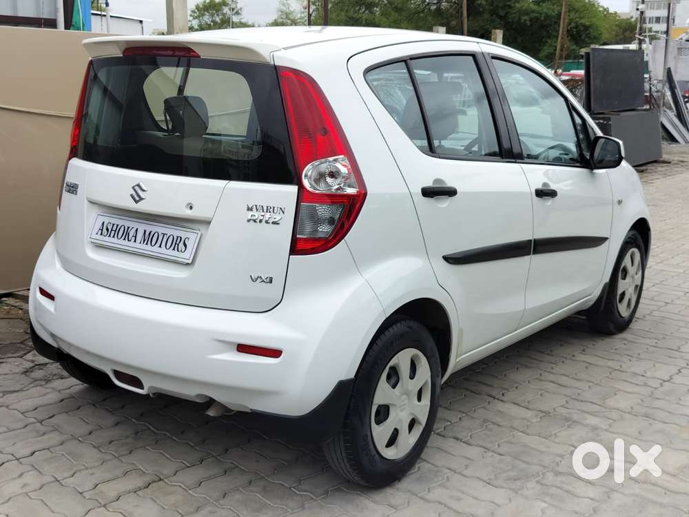 Maruti Suzuki Ritz Vxi, 2013, Petrol