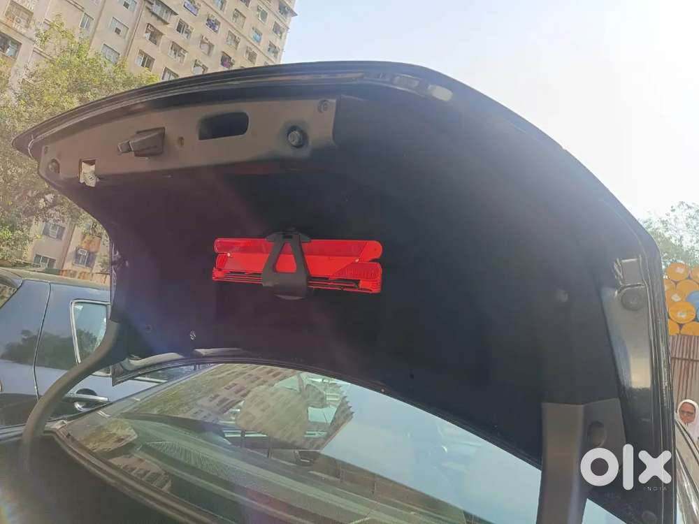 C200 Avantgarde W204 Facelift-1st Owner-panaromic Sunroof