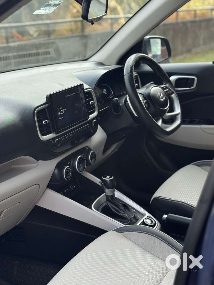 Hyundai Venue 1.0 Sx Plus Turbo Dct Dual Tone, 2023, Petrol