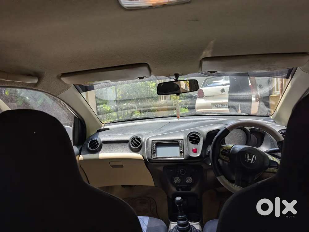 Honda Brio 2015 Petrol Well Maintained