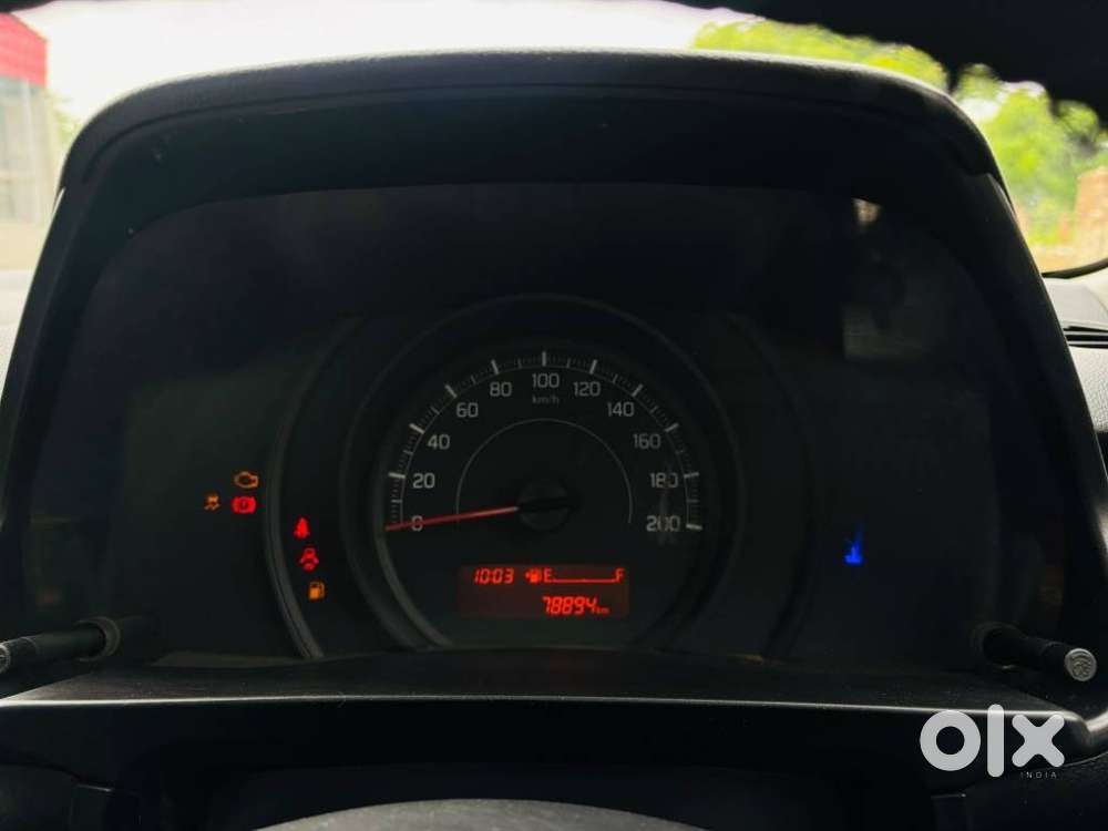 Maruti Suzuki Swift Lxi Option, 2023, Petrol