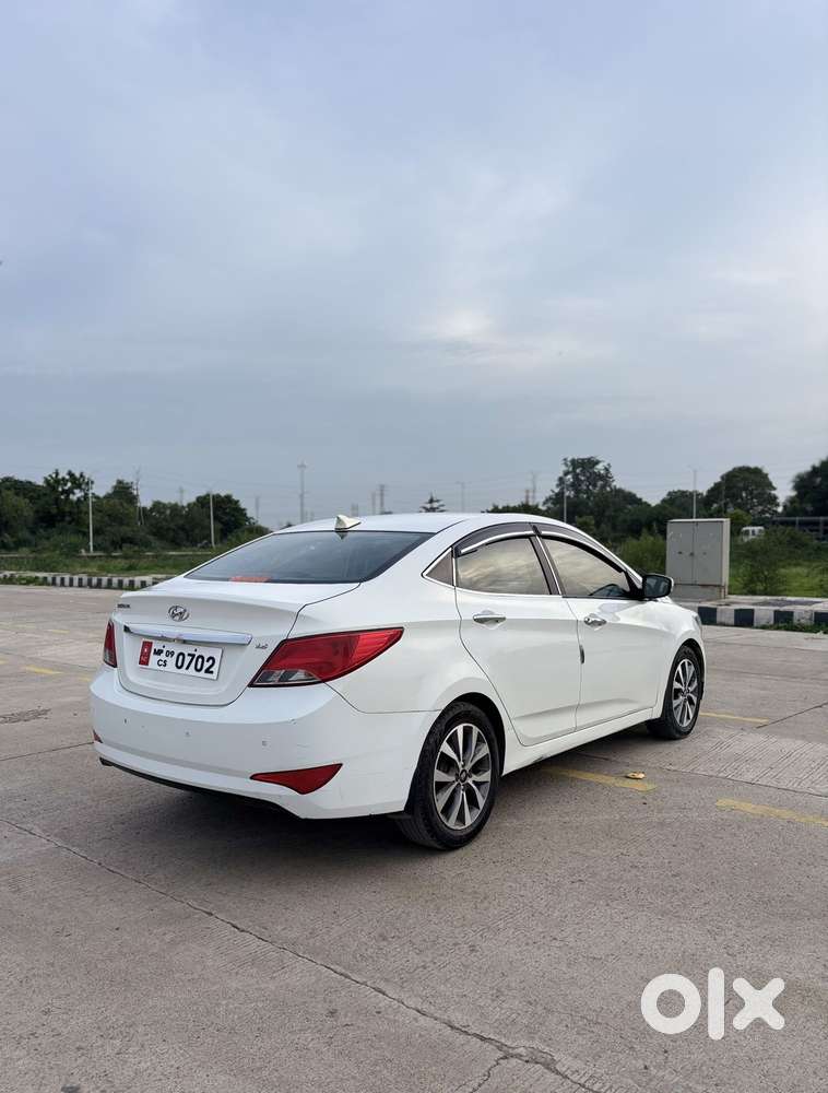 Hyundai Verna 1.6 Crdi Sx Option, 2015, Diesel