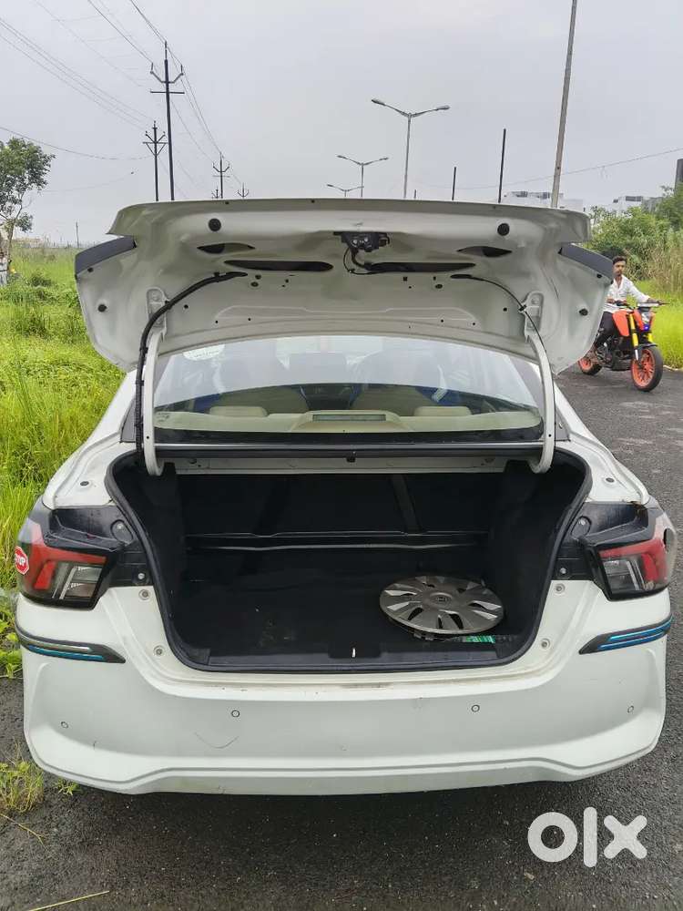 Maruti Dzire Zxi 2025