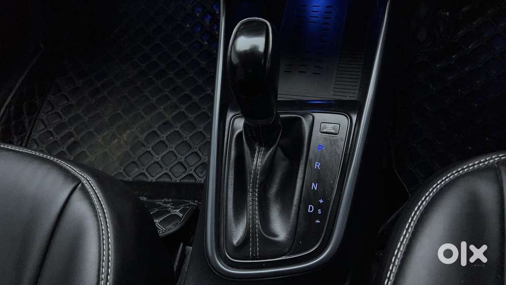 Hyundai I20 Asta (o) 1.2 Ivt, 2022, Petrol