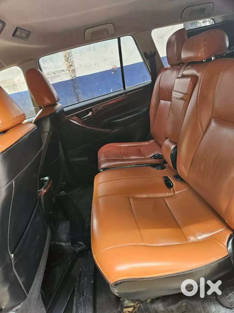 Toyota Innova Crysta 2019 Diesel 200000 Km Driven