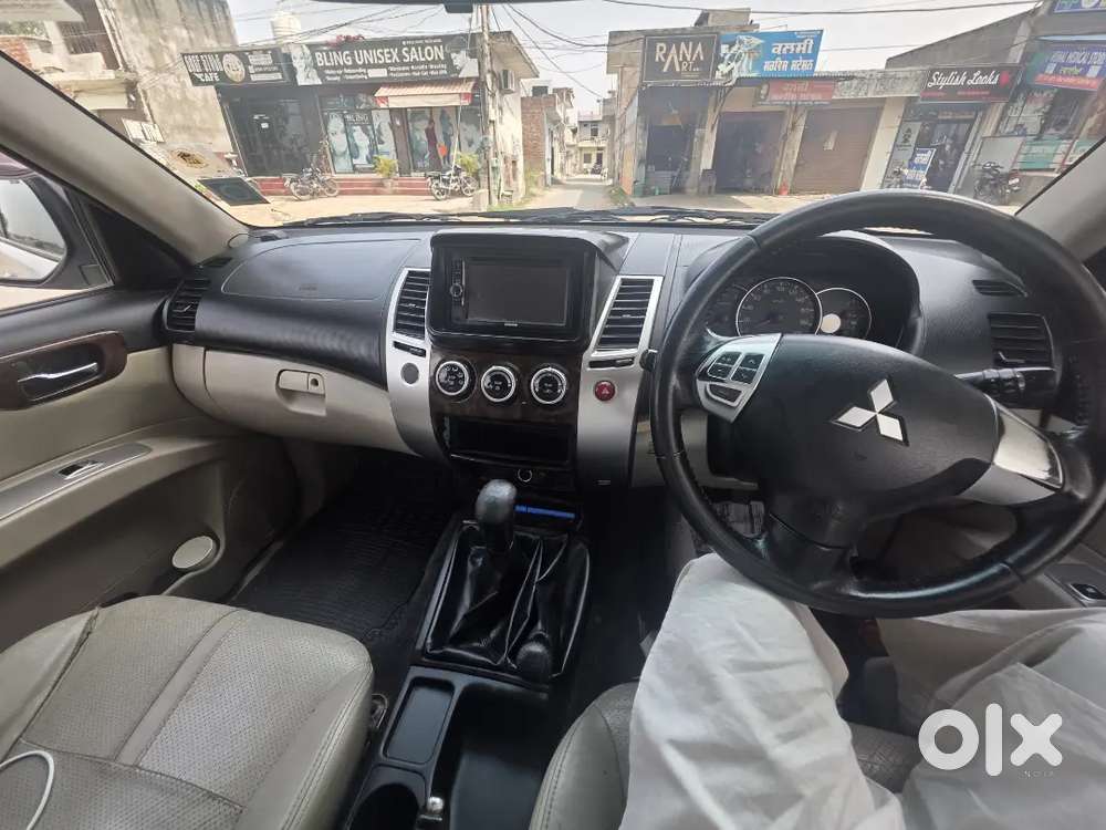 Mitsubishi Pajero Sport 2014 Diesel 118000 Km Driven