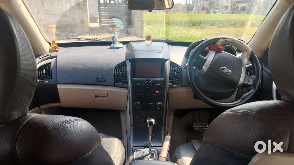 Mahindra Xuv500 2017 Diesel 95000 Km Driven