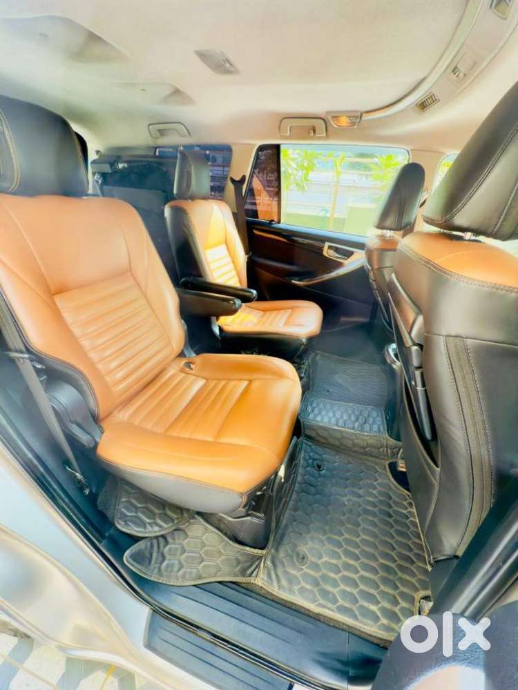 Toyota Innova Crysta 2.4 V, 2016, Diesel