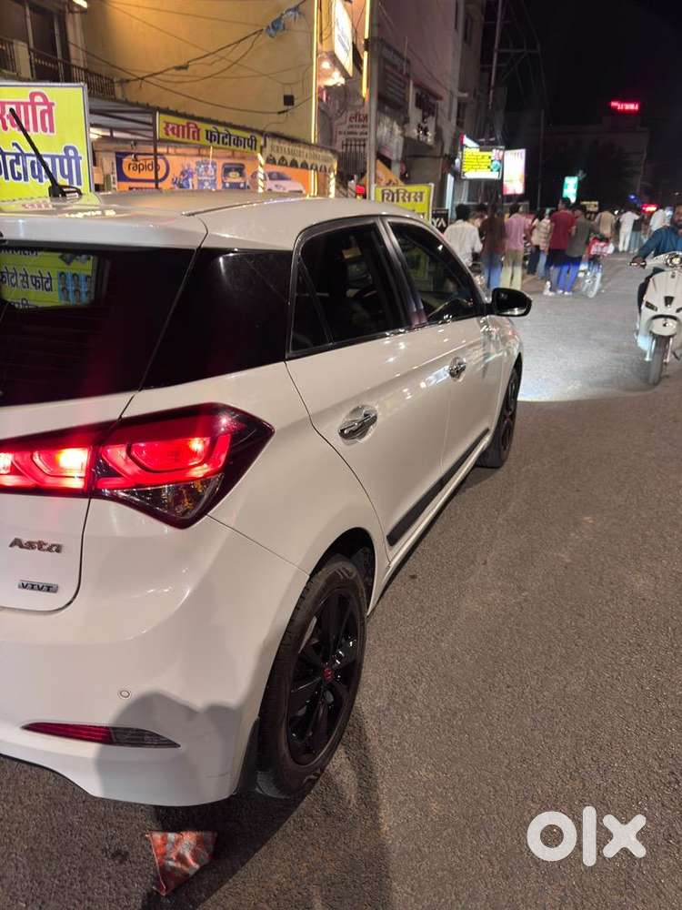 Hyundai I20 Asta (o) Very Less Driven