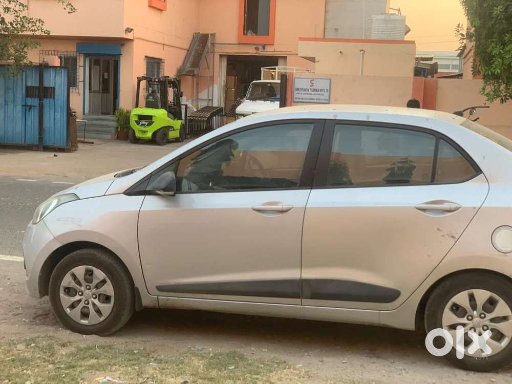 Hyundai Xcent 2015 Diesel Well Maintained
