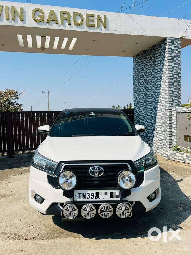 Toyota Innova Crysta 2.4 G Mt, 2024, Diesel