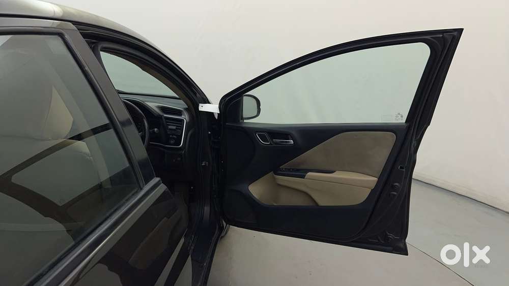 Honda City I-vtec V, 2018, Petrol