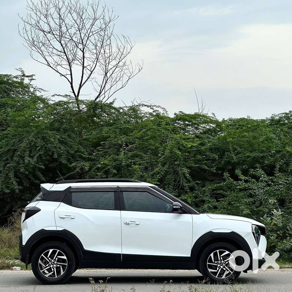 Mahindra Xuv 3xo Ax5 Pm Mt, 2025, Petrol