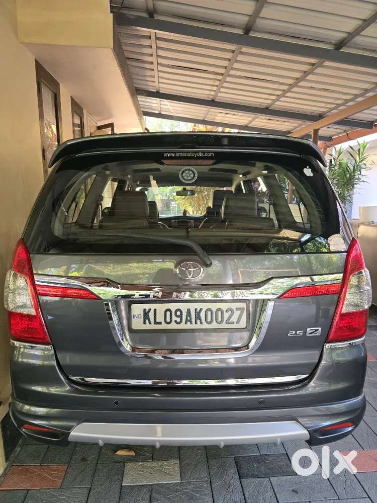 Toyota Innova 2015 Diesel 175000 Km Driven