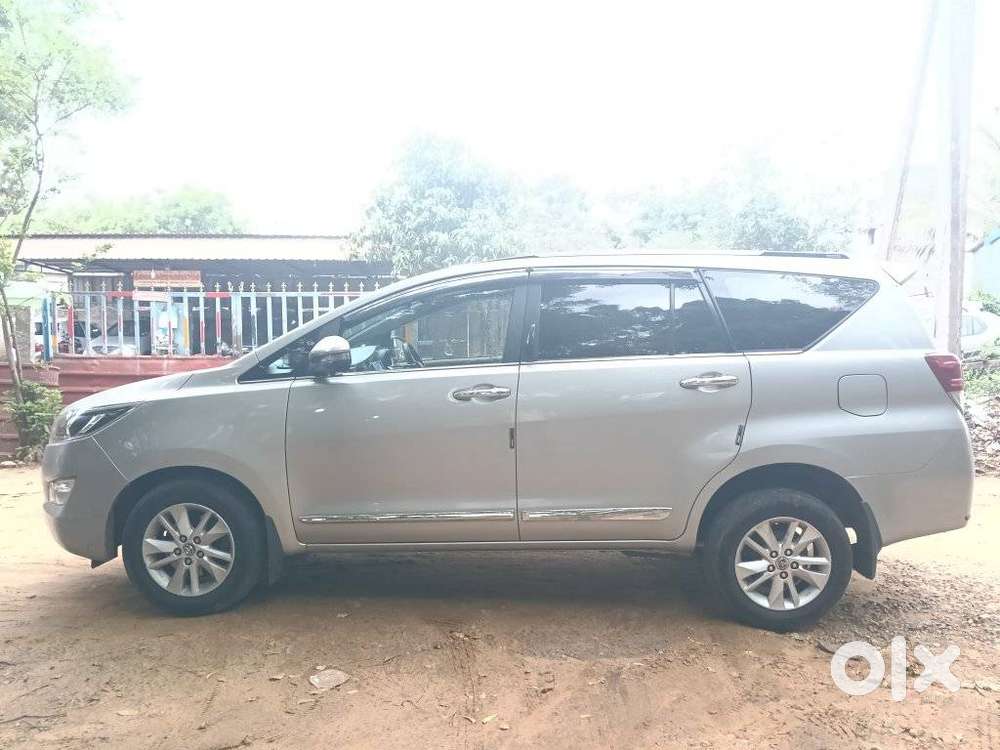 Toyota Innova Crysta 2.4 V 8 Str, 2018, Diesel