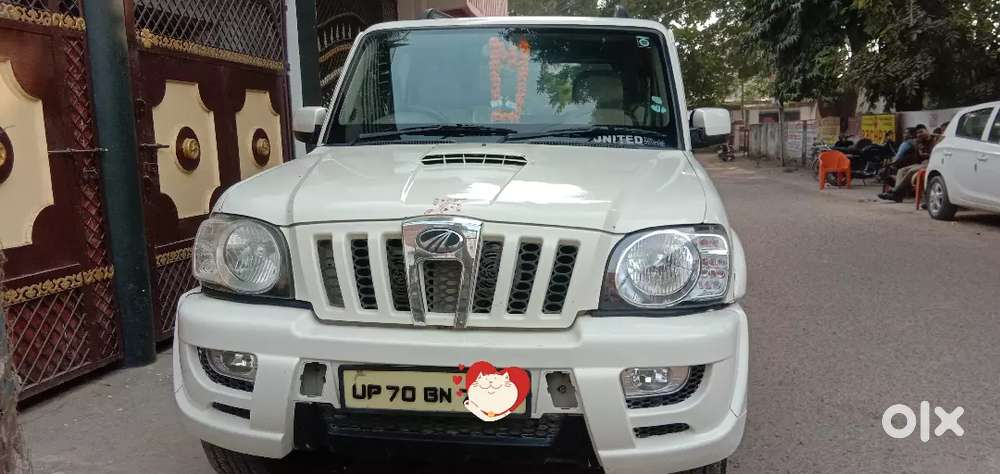 Car Bahot Acchi Condition Me 5saal Renewal Hai Car