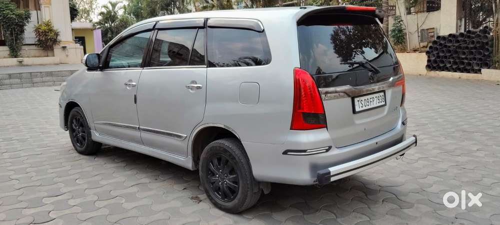 Toyota Innova 2.5 Vx 7 Str Bs-iii, 2011, Diesel