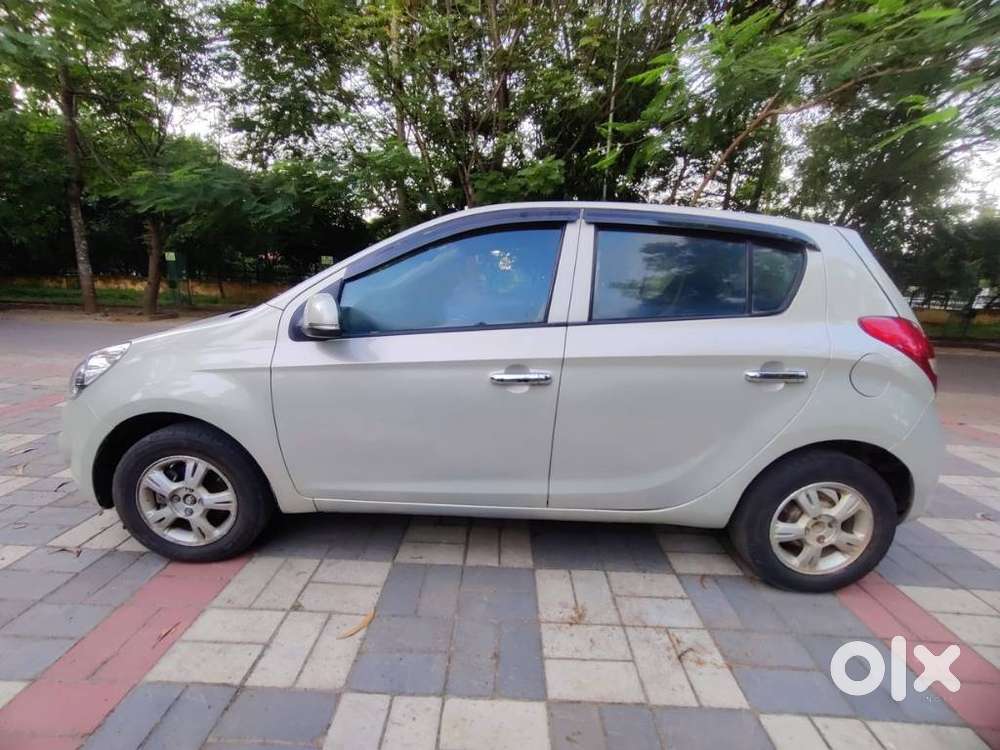 Hyundai I20 2010-2012 1.2 Sportz, 2012, Petrol
