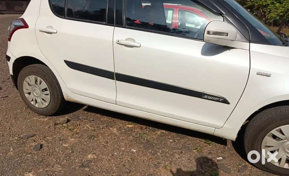 Maruti Suzuki Swift 2012 Diesel 126500 Km Driven