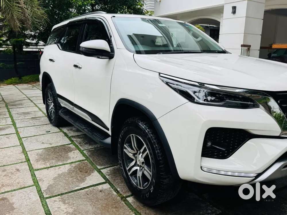 Toyota Fortuner Petrol 2022 Variant