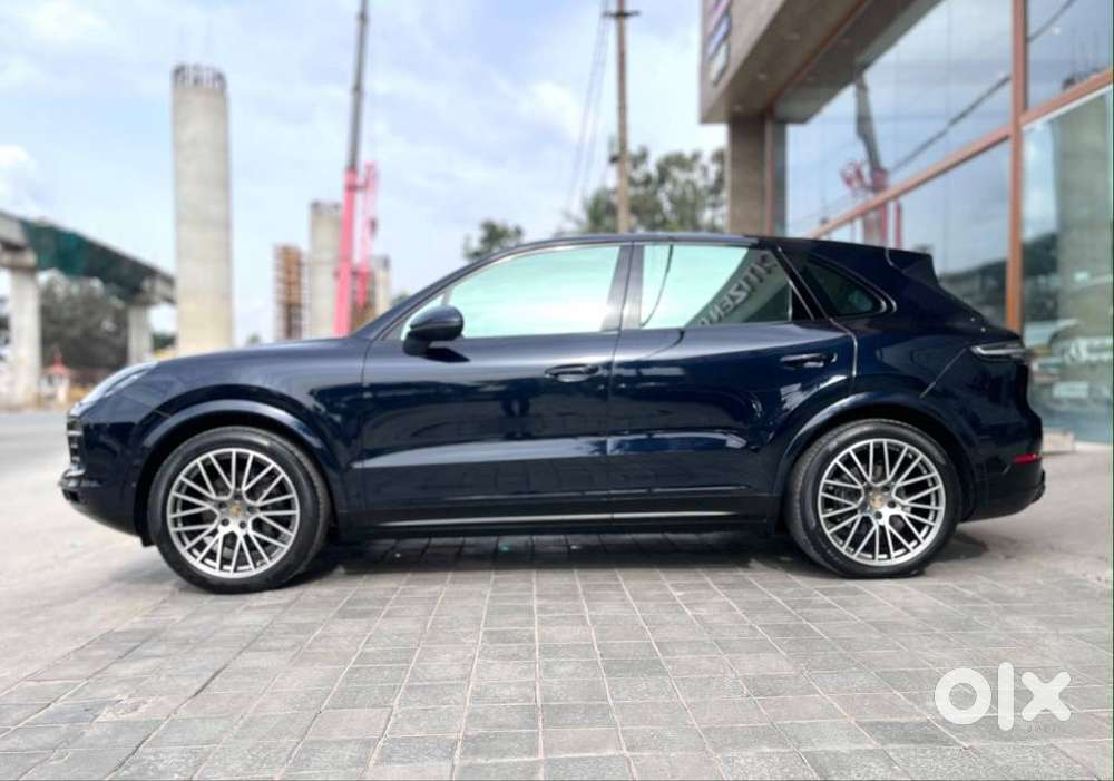 Porsche Cayenne Platinum Edition, 2023, Petrol