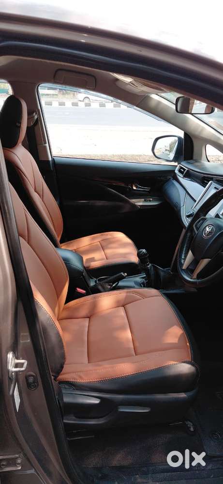 Toyota Innova Crysta 2.4 V, 2016, Diesel