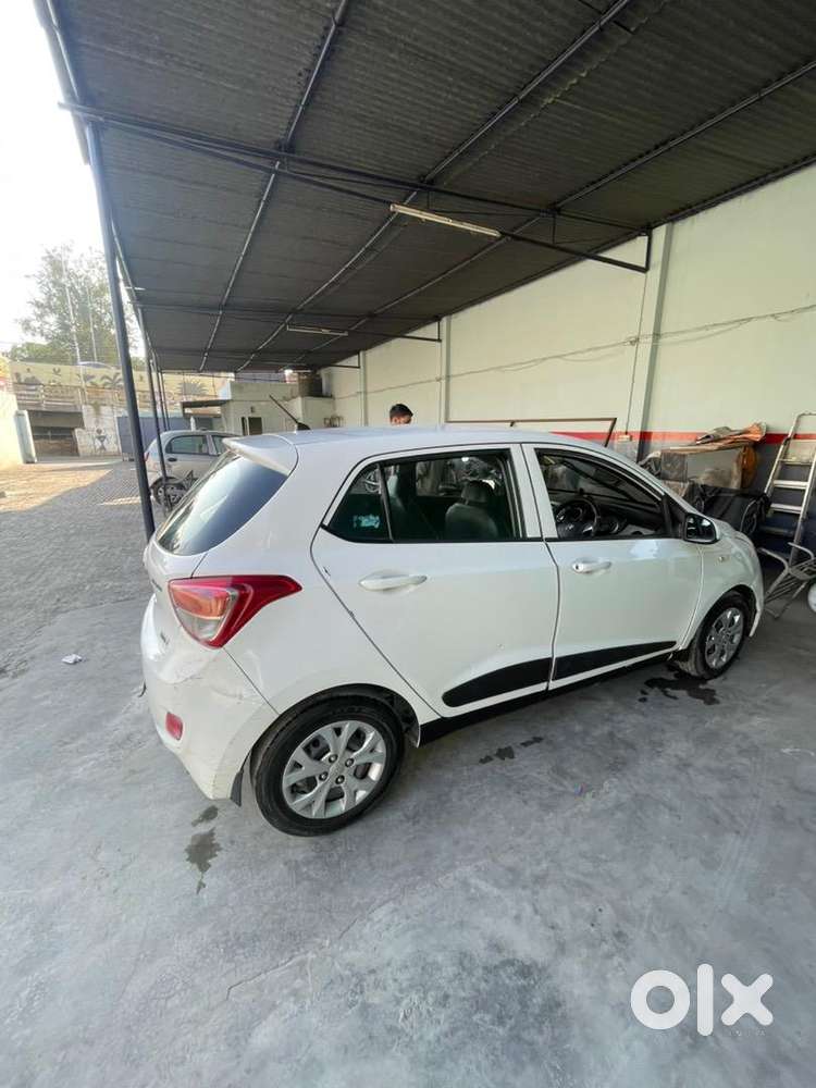 Hyundai Grand I10 2013 Diesel Well Maintained