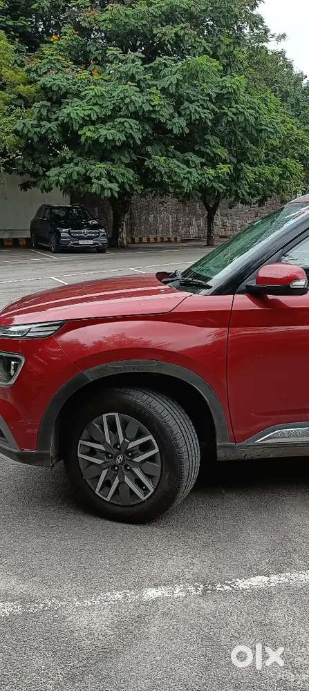 Hyundai Venue Petrol Manual 2021