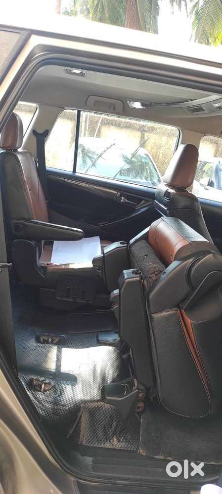 Toyota Innova Crysta 2.8z Automatic, 2016, Diesel