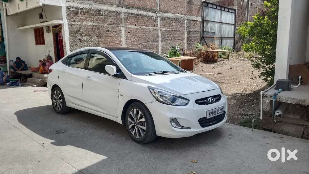Hyundai Verna 2015