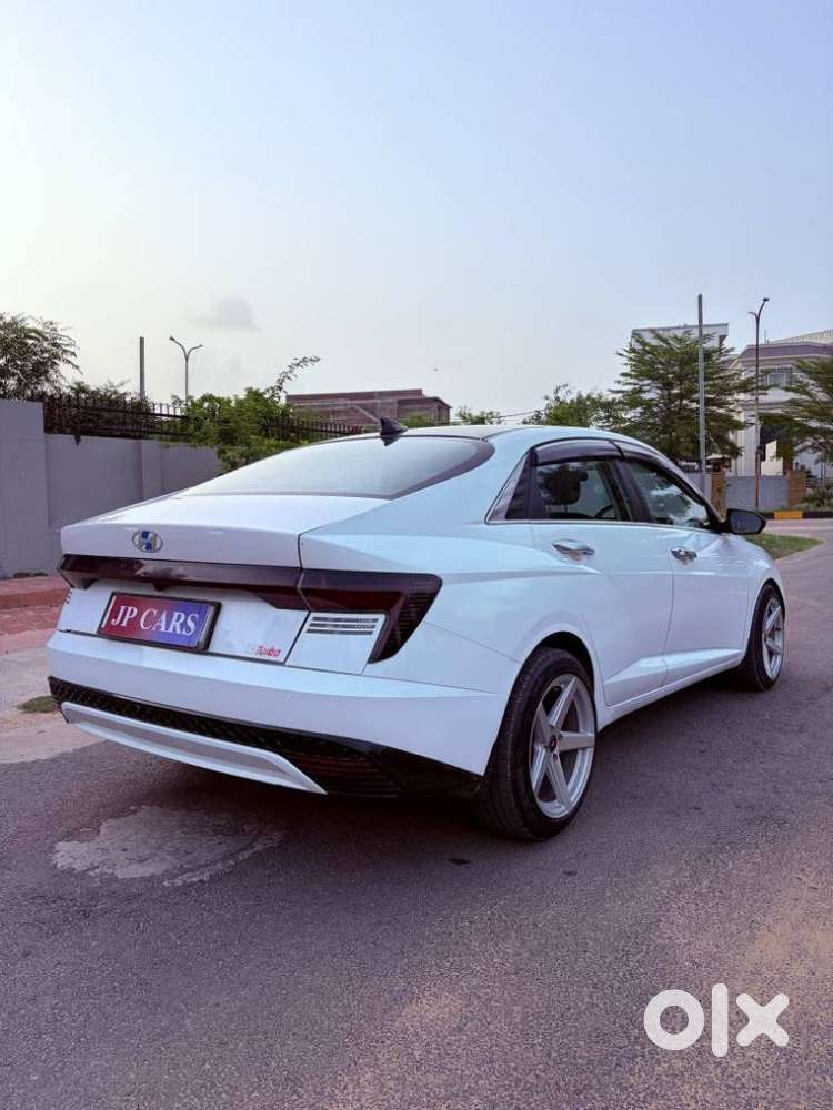 Hyundai Verna 1.5 Sx (o) Petrol Mt, 2023, Petrol