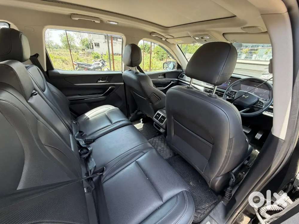 Mahindra Xuv700 2025 Petrol Good Condition