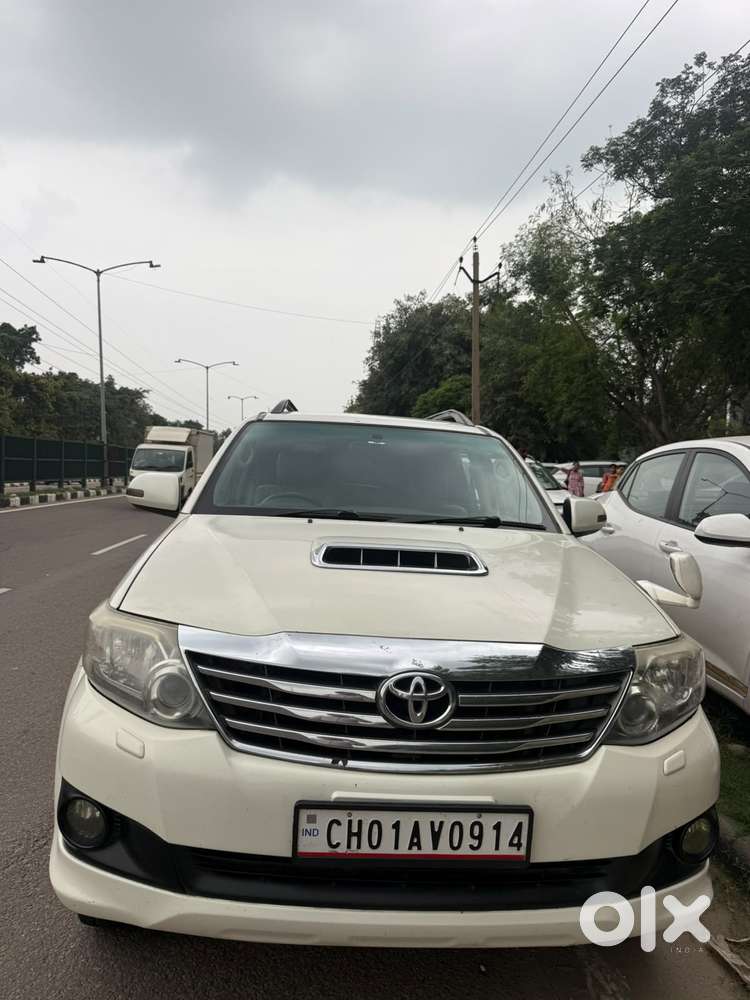 Toyota Fortuner 3.0 4x2 Automatic, 2013, Diesel