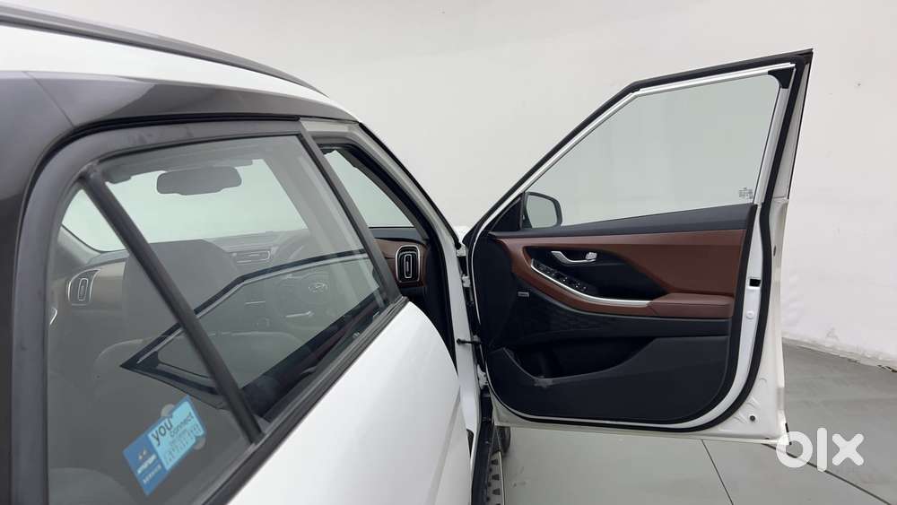 Hyundai Alcazar Signature (o) 6 Str 1.5 Petrol Dct, 2023, Petrol